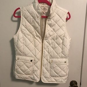 White vest Sz M